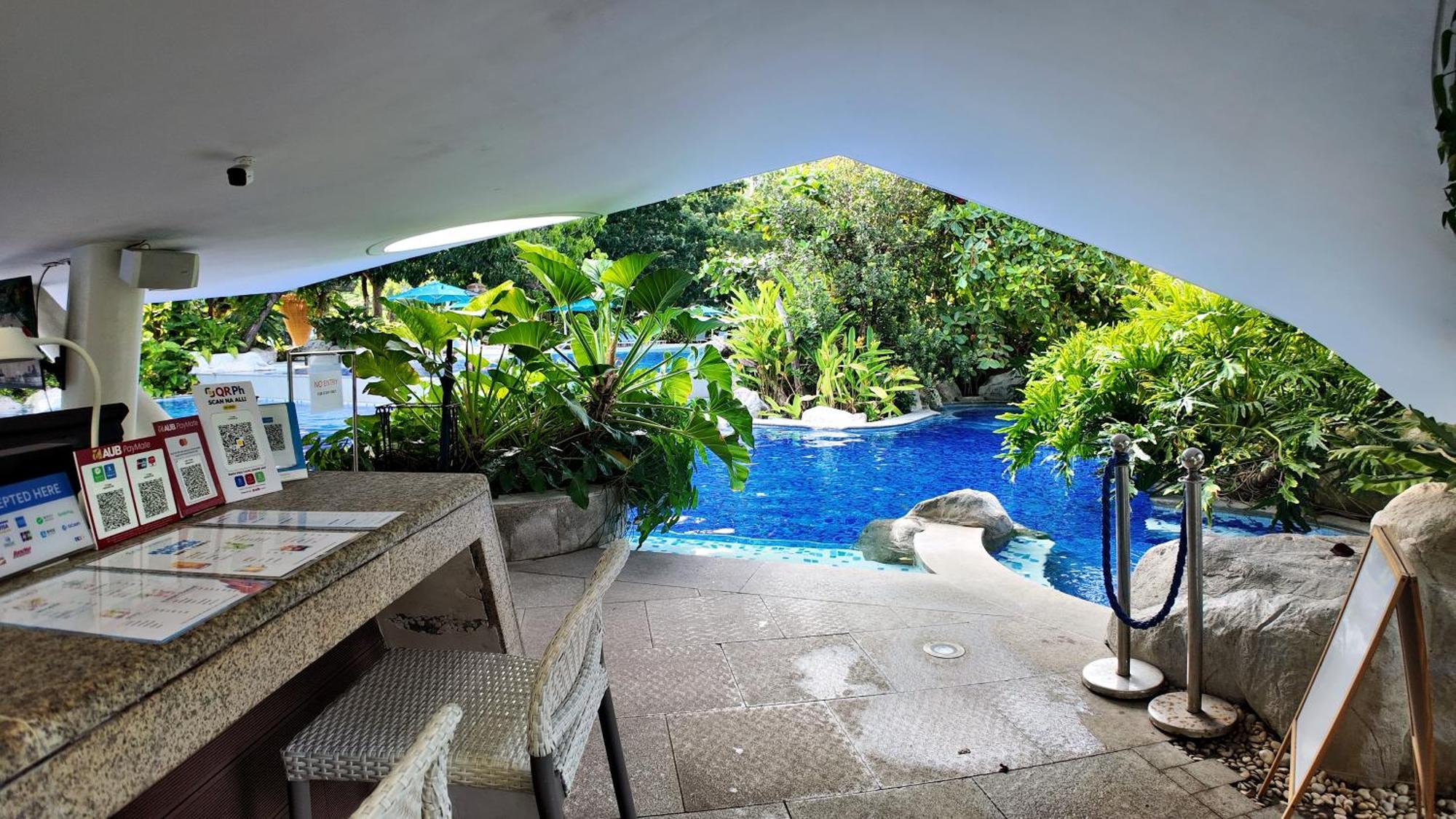 Dominiks Stylish Resort Gem Ocean View Pool Queen Bed At Tambuli 8 Floor Fast Wifi マクタン エクステリア 写真